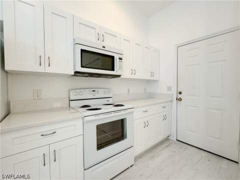 6265 Vista Garden Way B, Naples FL - photo 23 of 36