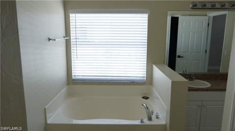 2700 NW 11th St, Cape Coral FL - photo 10 of 20