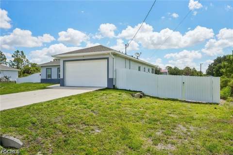 910 Richmond Ave N, Lehigh Acres FL - photo 7 of 50