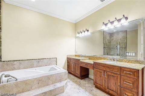 672 Fairway Ter, Naples FL - photo 12 of 40