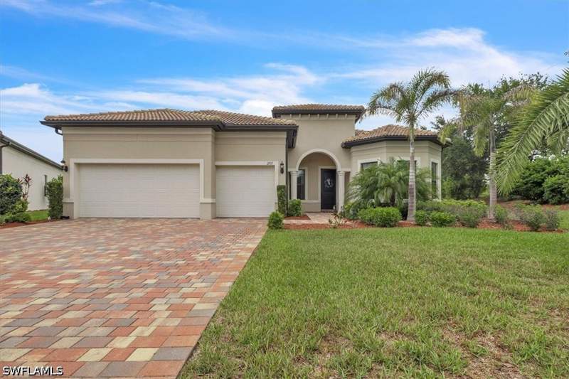3 bedroom SingleFamilyResidence at 2937 Sagittaria Ln, Country Club, Alva — photo 3