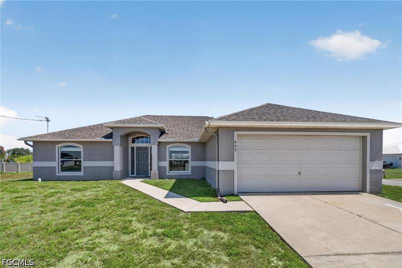 4 bedroom SingleFamilyResidence at 409 NE 25th Ter, Cape Coral, Cape Coral — photo 4
