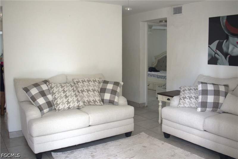 2 bedroom SingleFamilyResidence at 1338 Old Bridge RD, NORTH FORT MYERS, North Fort Myers — photo 3