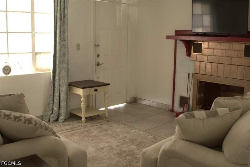 2 bedroom SingleFamilyResidence at 1338 Old Bridge RD, NORTH FORT MYERS, North Fort Myers — photo 5