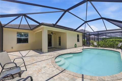 9577 Mirada Blvd, Fort Myers FL - photo 21 of 33