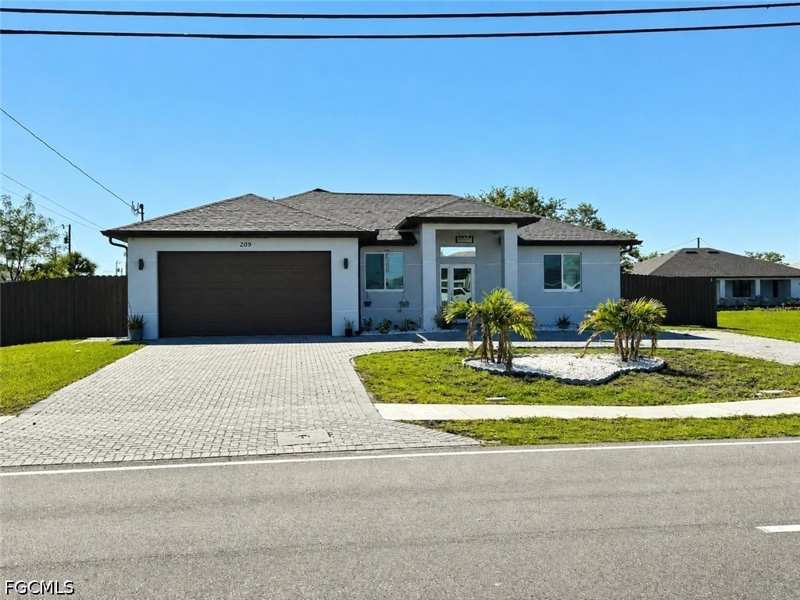 3 bedroom SingleFamilyResidence at 209 Nelson Rd N, Cape Coral, Cape Coral — photo 1