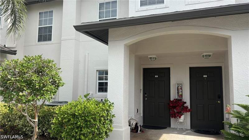 2 bedroom Townhouse at 9064 Gervais Cir 105, The Vistas, Naples — photo 2