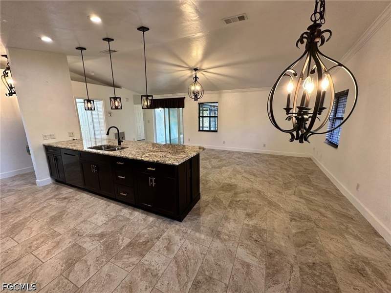 2 bedroom Attached at 4266 Island Cir B, Village Homes, Fort Myers — photo 5