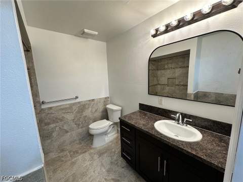4266 Island Cir B, Fort Myers FL - photo 8 of 19