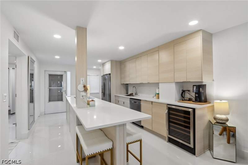 2 bedroom Condominium at 7500 Estero Blvd 102, Riviera Club, Fort Myers Beach — photo 3