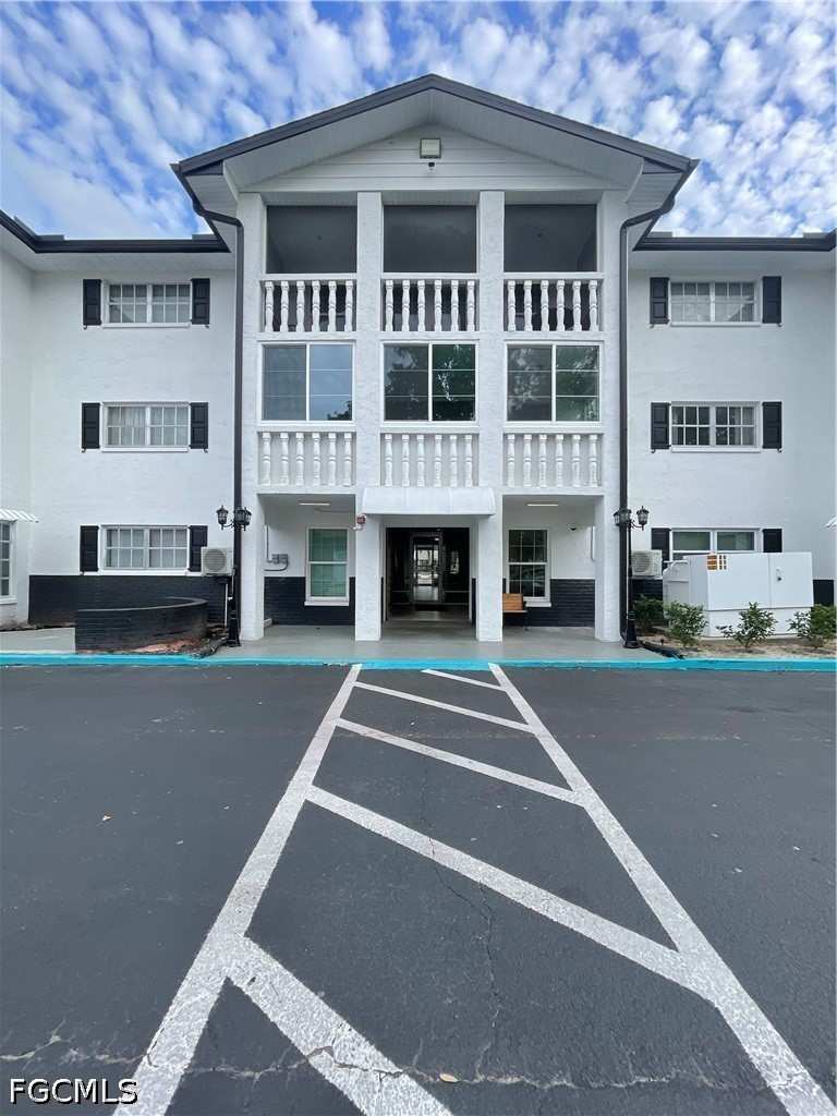 2 bedroom Condominium at 3704 Broadway 318, Windsor West, Fort Myers — photo 1