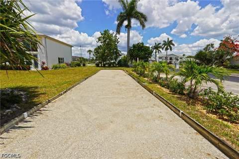1462 Myerlee Country Club Blvd 2G, Fort Myers FL - photo 24 of 26