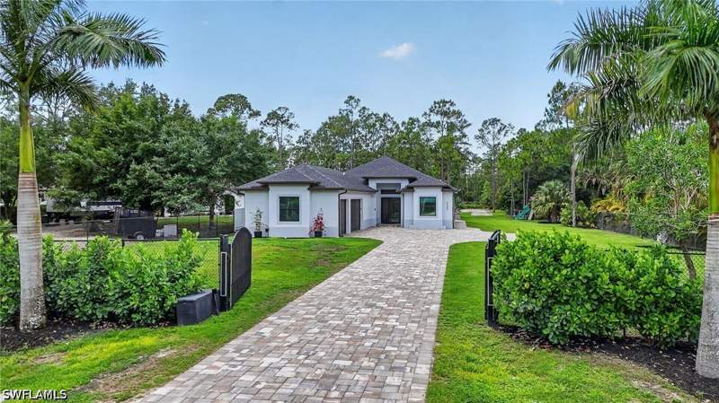 4 bedroom SingleFamilyResidence at 4395 16th St NE, Golden Gate Estates, Naples — photo 3