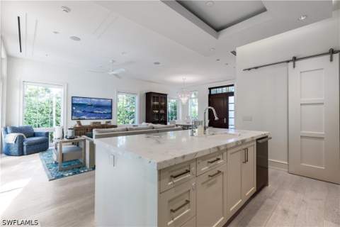 912 9th Ave S, Naples FL - photo 11 of 44