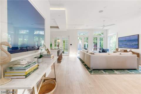 912 9th Ave S, Naples FL - photo 6 of 44