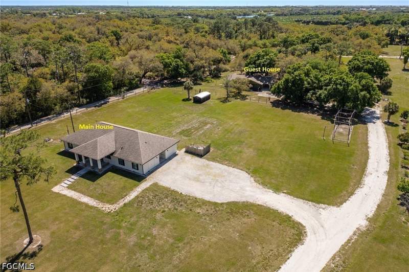 5 bedroom SingleFamilyResidence at 5535 County Road 78, Labelle, Labelle — photo 2
