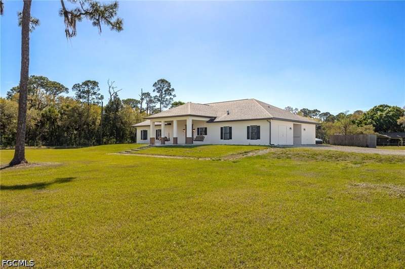5 bedroom SingleFamilyResidence at 5535 County Road 78, Labelle, Labelle — photo 4