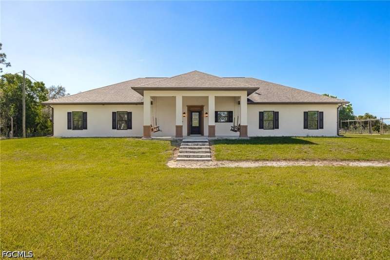5 bedroom SingleFamilyResidence at 5535 County Road 78, Labelle, Labelle — photo 5