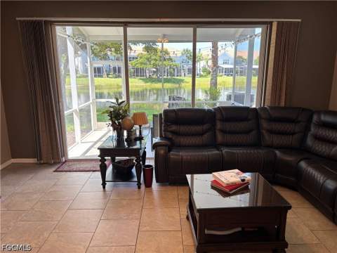 8271 Village Edge Cir 6, Fort Myers FL - photo 13 of 30