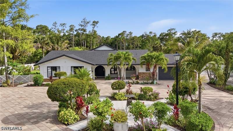 5 bedroom SingleFamilyResidence at 5930 Sea Grass Ln, Golden Gate Estates, Naples — photo 4
