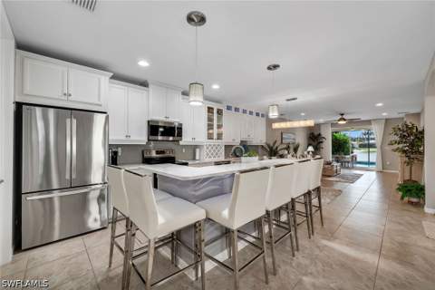 14815 Edgewater Cir, Naples FL - photo 9 of 45