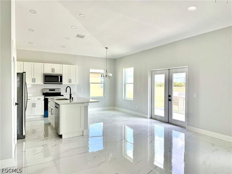3 bedroom SingleFamilyResidence at 127 Carousel Ave, Banyan Village, Labelle — photo 4