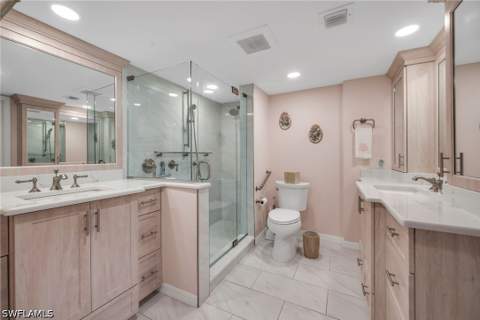 200 Wyndemere Way B402, Naples FL - photo 13 of 38