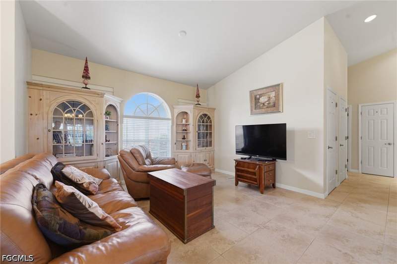 4 bedroom SingleFamilyResidence at 640 Clancy St E, Lehigh Acres, Lehigh Acres — photo 3
