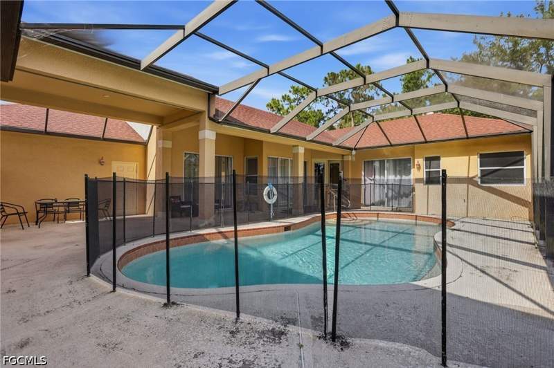 4 bedroom SingleFamilyResidence at 711 Crestline Ave S, Lehigh Acres, Lehigh Acres — photo 2