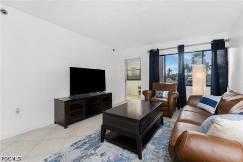 3170 Matecumbe Key Rd 115, Punta Gorda FL - photo 15 of 38