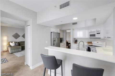 980 Cape Marco Dr 1602, Marco Island FL - photo 11 of 36
