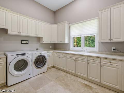 7051 Hunters Rd, Naples FL - photo 21 of 50