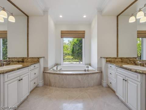 7051 Hunters Rd, Naples FL - photo 24 of 50