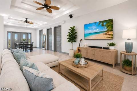 212 SW 20th St, Cape Coral FL - photo 11 of 39