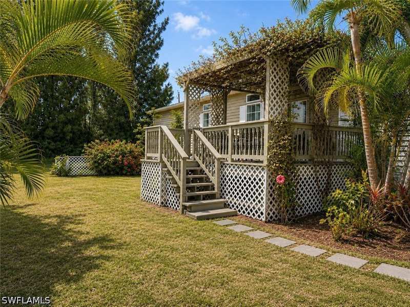 3 bedroom ManufacturedHome at 20472 Luettich Ln, Broadway Mobile Home Village, Estero — photo 1