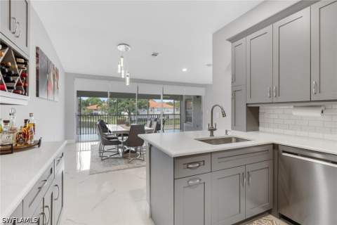 7648 Oleander Gate Dr H202, Naples FL - photo 15 of 43
