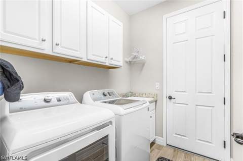 17270 Galway Run, Bonita Springs FL - photo 22 of 34