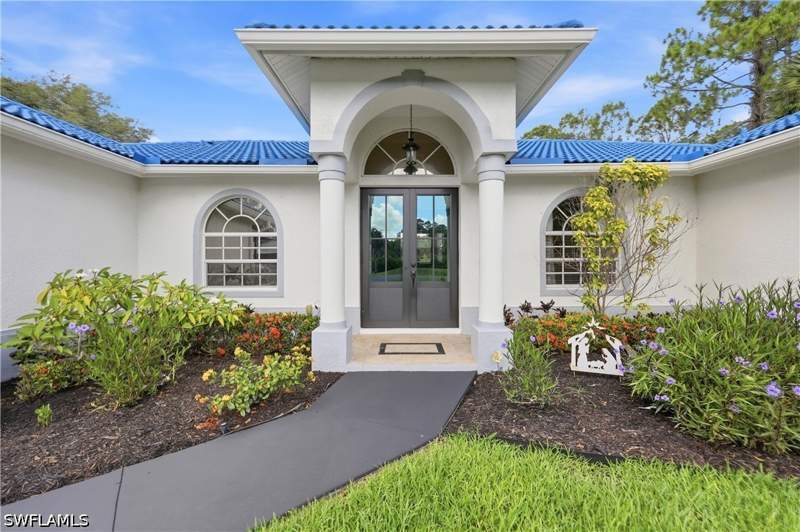 4 bedroom SingleFamilyResidence at 104 12th Ave NW, Golden Gate Estates, Naples — photo 3