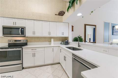 1940 Willow Bend Cir 202, Naples FL - photo 20 of 30