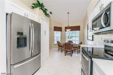 1940 Willow Bend Cir 202, Naples FL - photo 22 of 30