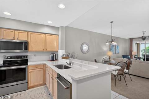9190 Southmont Cv 202, Fort Myers FL - photo 11 of 48