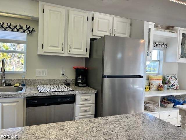 2 bedroom ManufacturedHome at 19681 Summerlin Rd 404, Palmetto Palms R V, Fort Myers — photo 2
