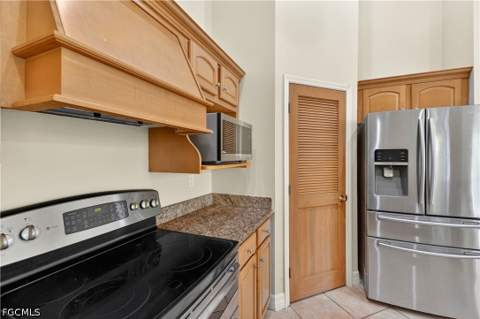 7930 Sandel Wood Cir W, Fort Myers FL - photo 18 of 37