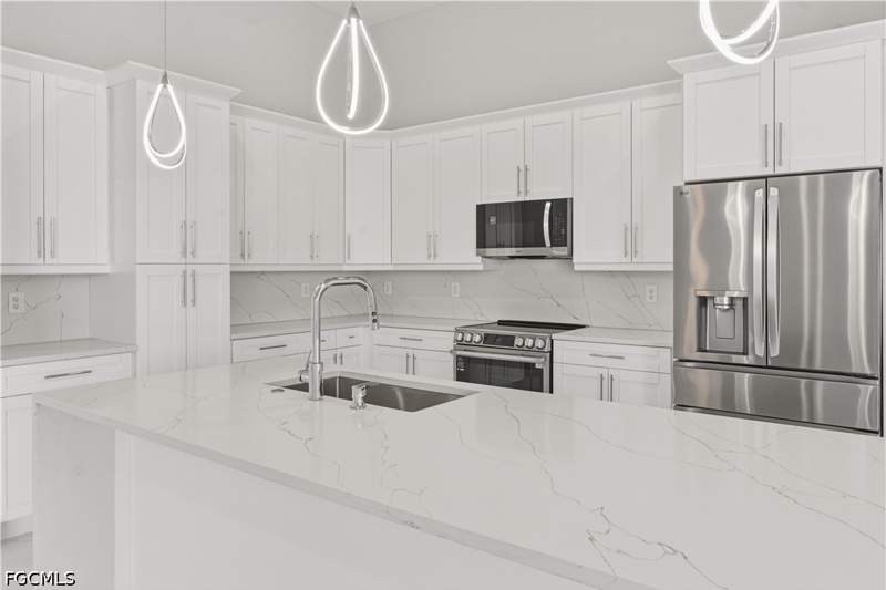 3 bedroom SingleFamilyResidence at 4328 NW 32nd Ln, Cape Coral, Cape Coral — photo 5