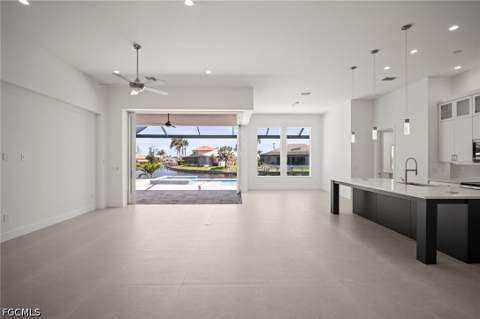 2304 SW 38th Ter, Cape Coral FL - photo 14 of 43