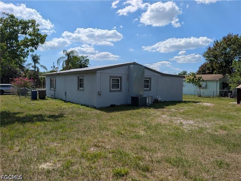 3 bedroom SingleFamilyResidence at 42 Andora St, Lehigh Acres, Lehigh Acres — photo 3
