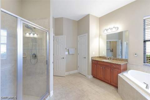 12118 Wicklow Ln, Naples FL - photo 23 of 43