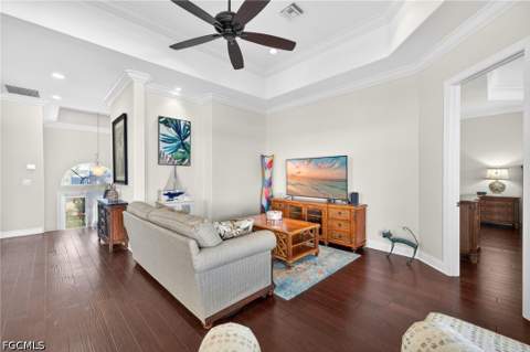 243 Driftwood Ln, Fort Myers Beach FL - photo 8 of 40