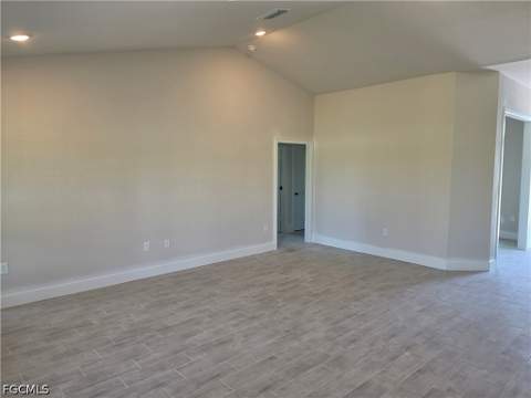925 NW 8th Pl, Cape Coral FL - photo 10 of 12