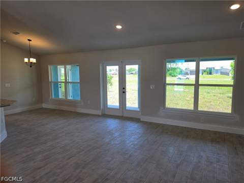 925 NW 8th Pl, Cape Coral FL - photo 8 of 12